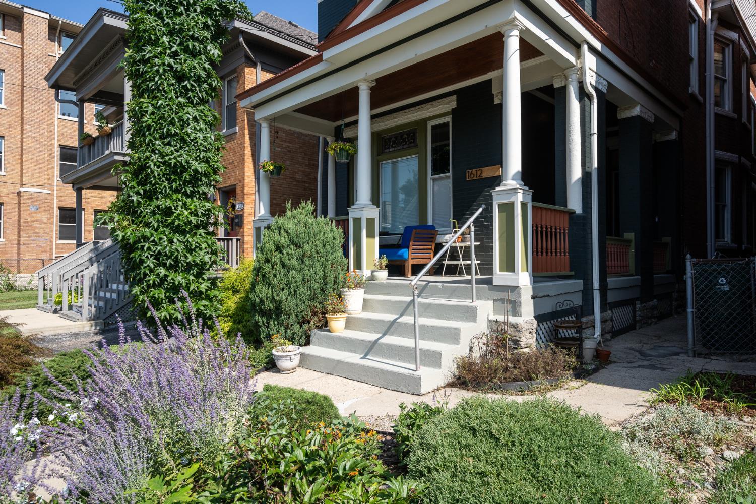 1612 Dexter Avenue