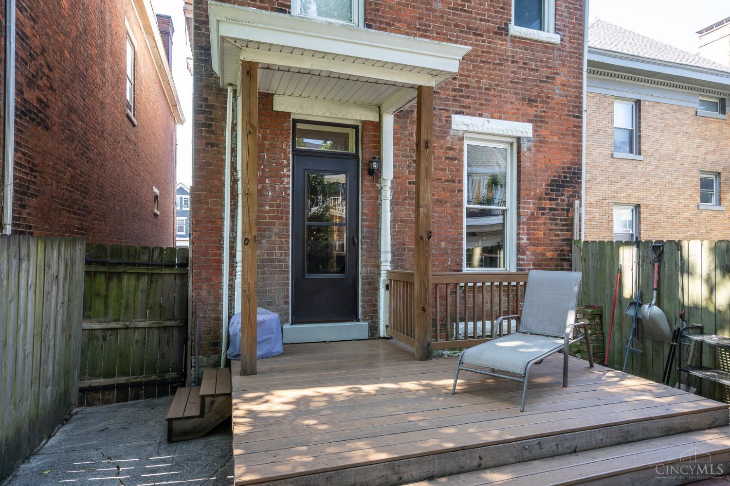 1612 Dexter Avenue