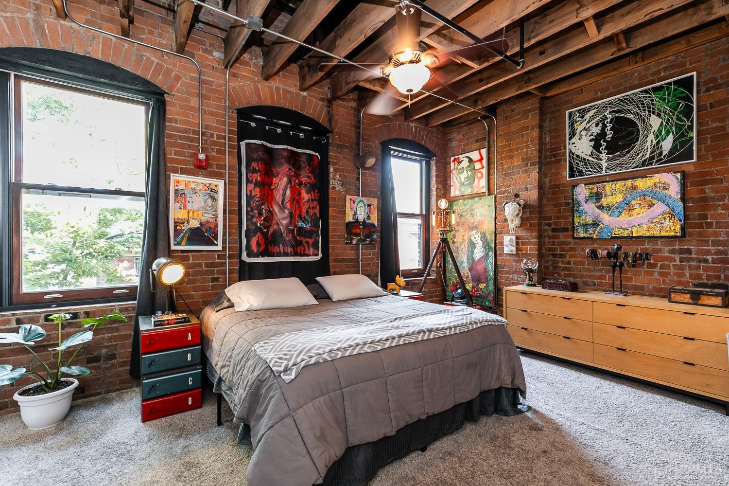 214 E Fourteenth Street Unit: 4A