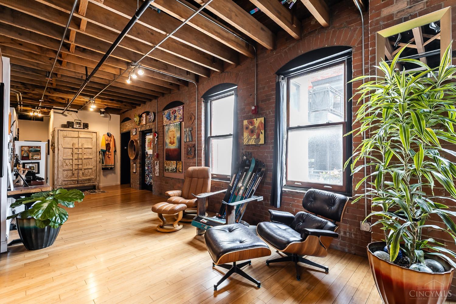 214 E Fourteenth Street Unit: 4A