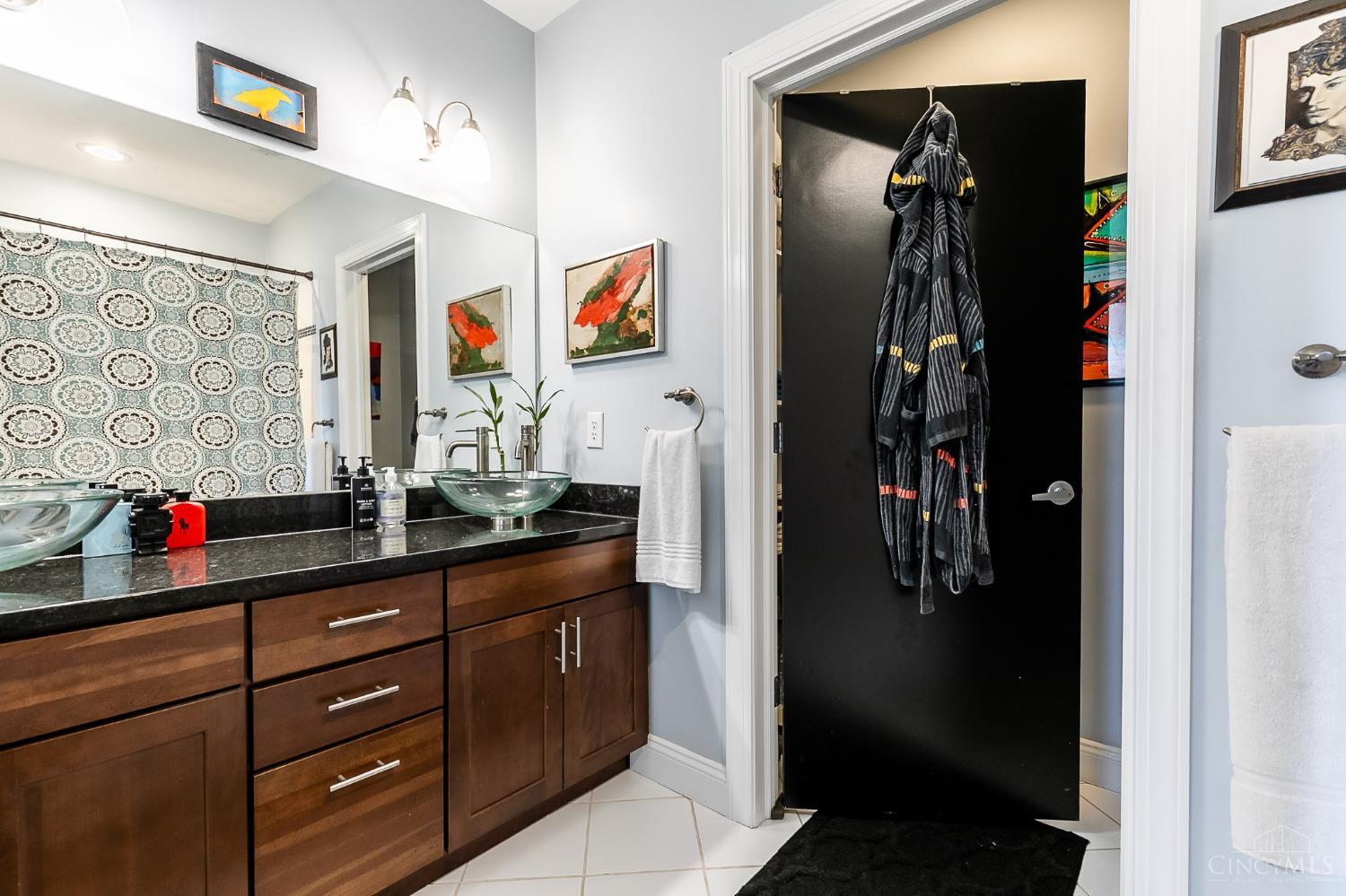 214 E Fourteenth Street Unit: 4A