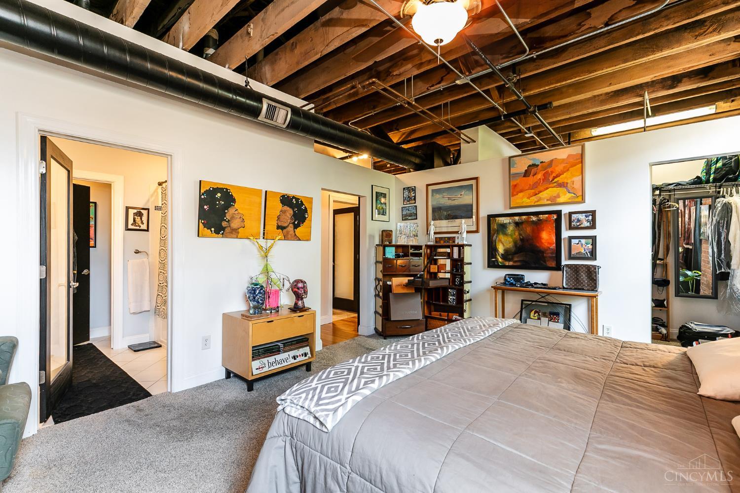 214 E Fourteenth Street Unit: 4A