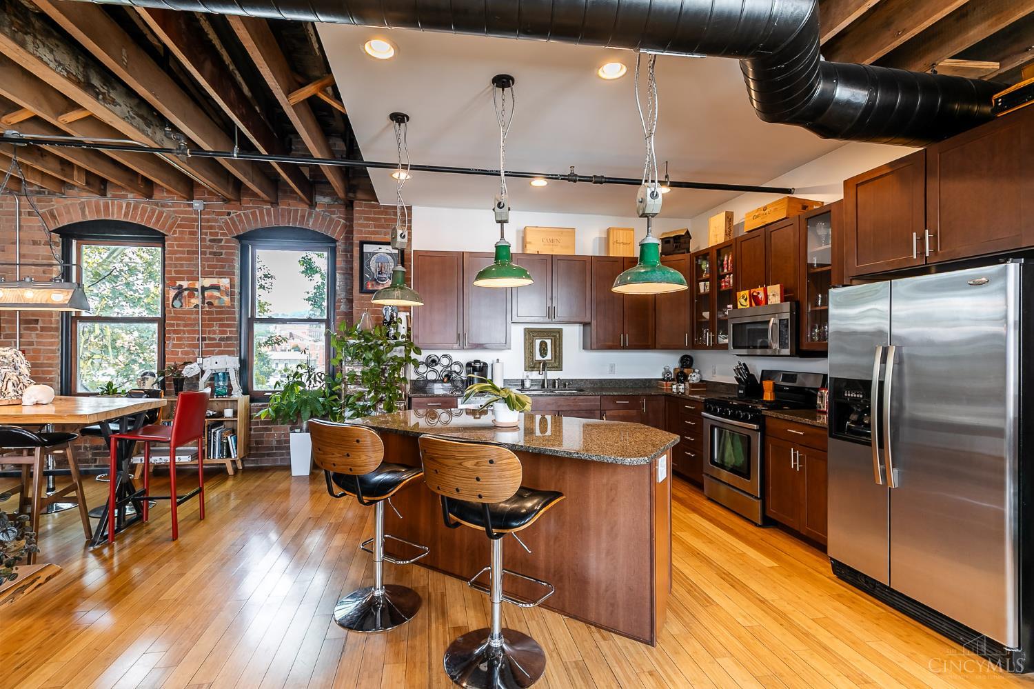 214 E Fourteenth Street Unit: 4A