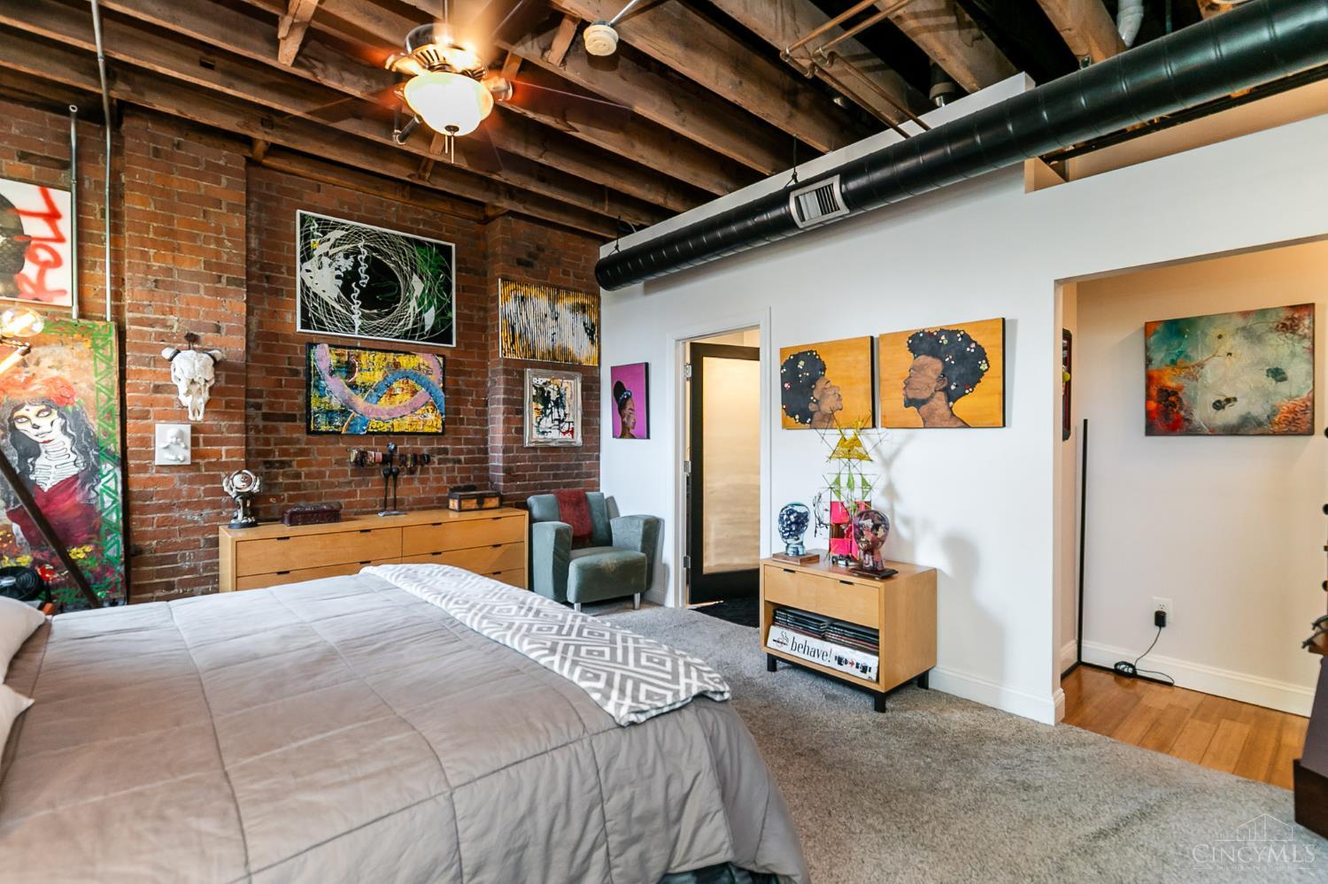 214 E Fourteenth Street Unit: 4A