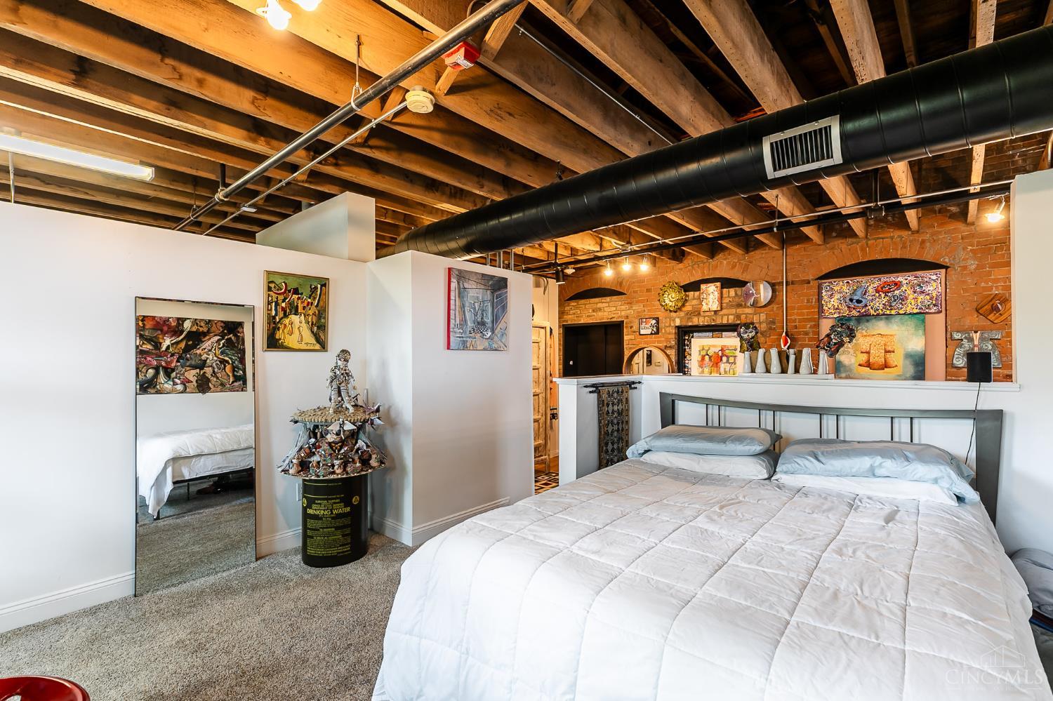 214 E Fourteenth Street Unit: 4A