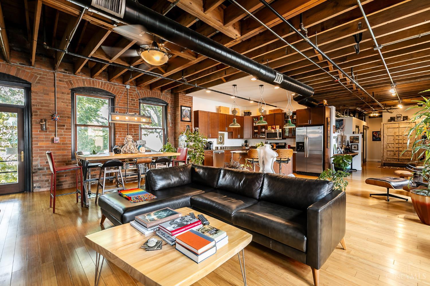 214 E Fourteenth Street Unit: 4A