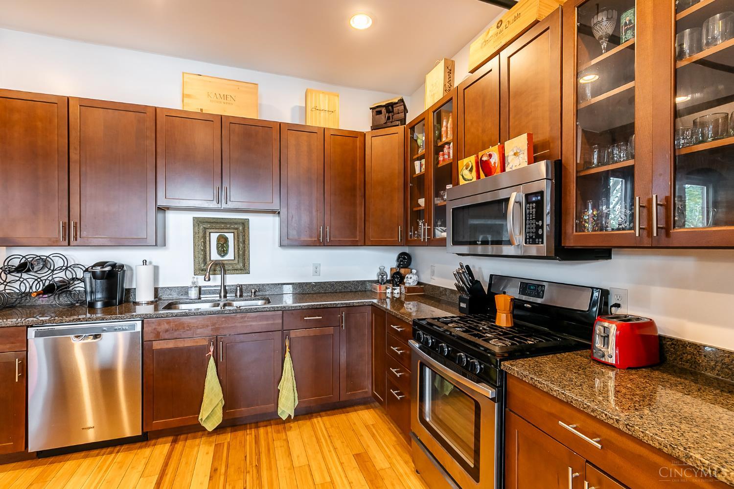 214 E Fourteenth Street Unit: 4A