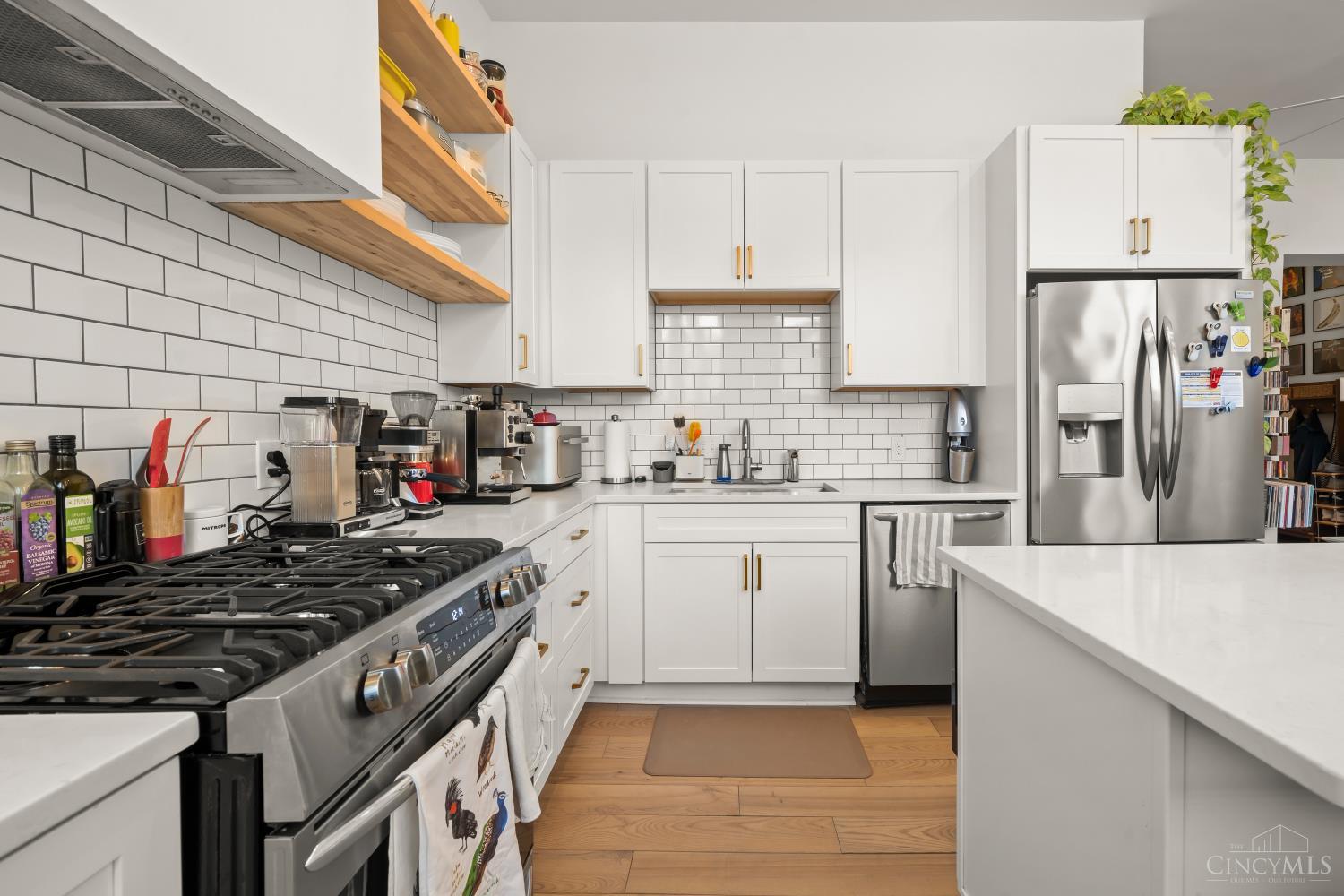 1909 Race Street Unit: 1