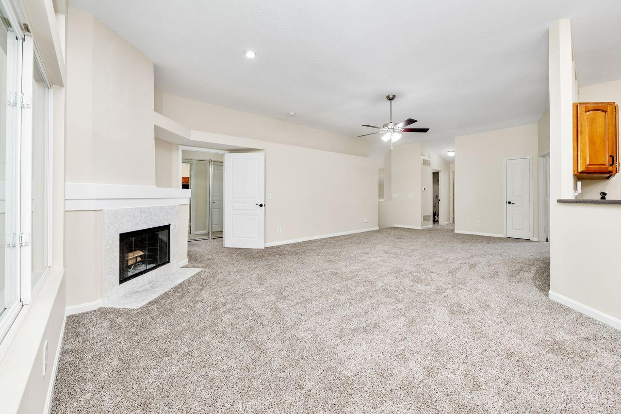 5850 Stonebridge Circle Unit: 303