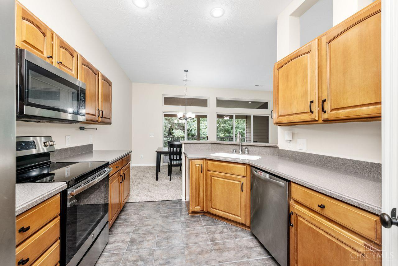 5850 Stonebridge Circle Unit: 303