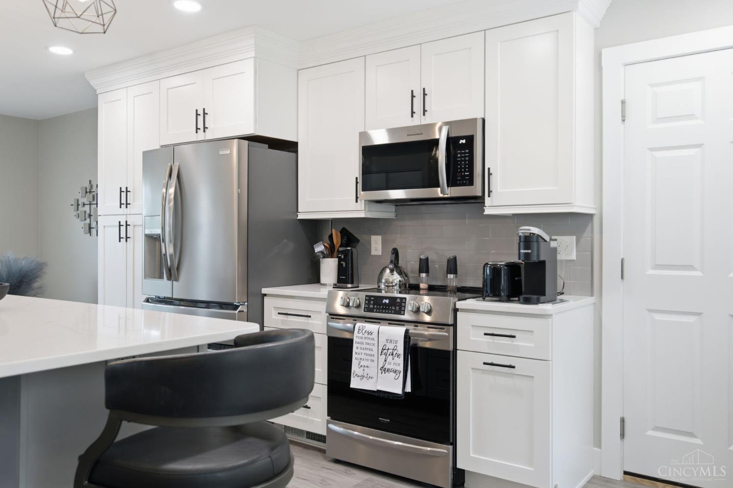 5480 Dengail Drive