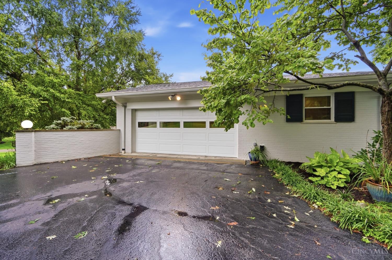 7375 Aracoma Forest Drive