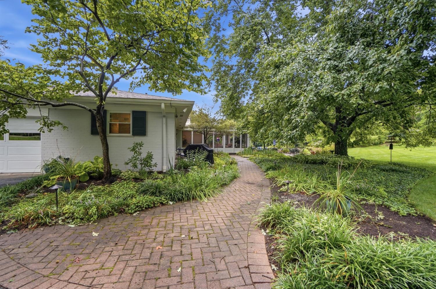 7375 Aracoma Forest Drive