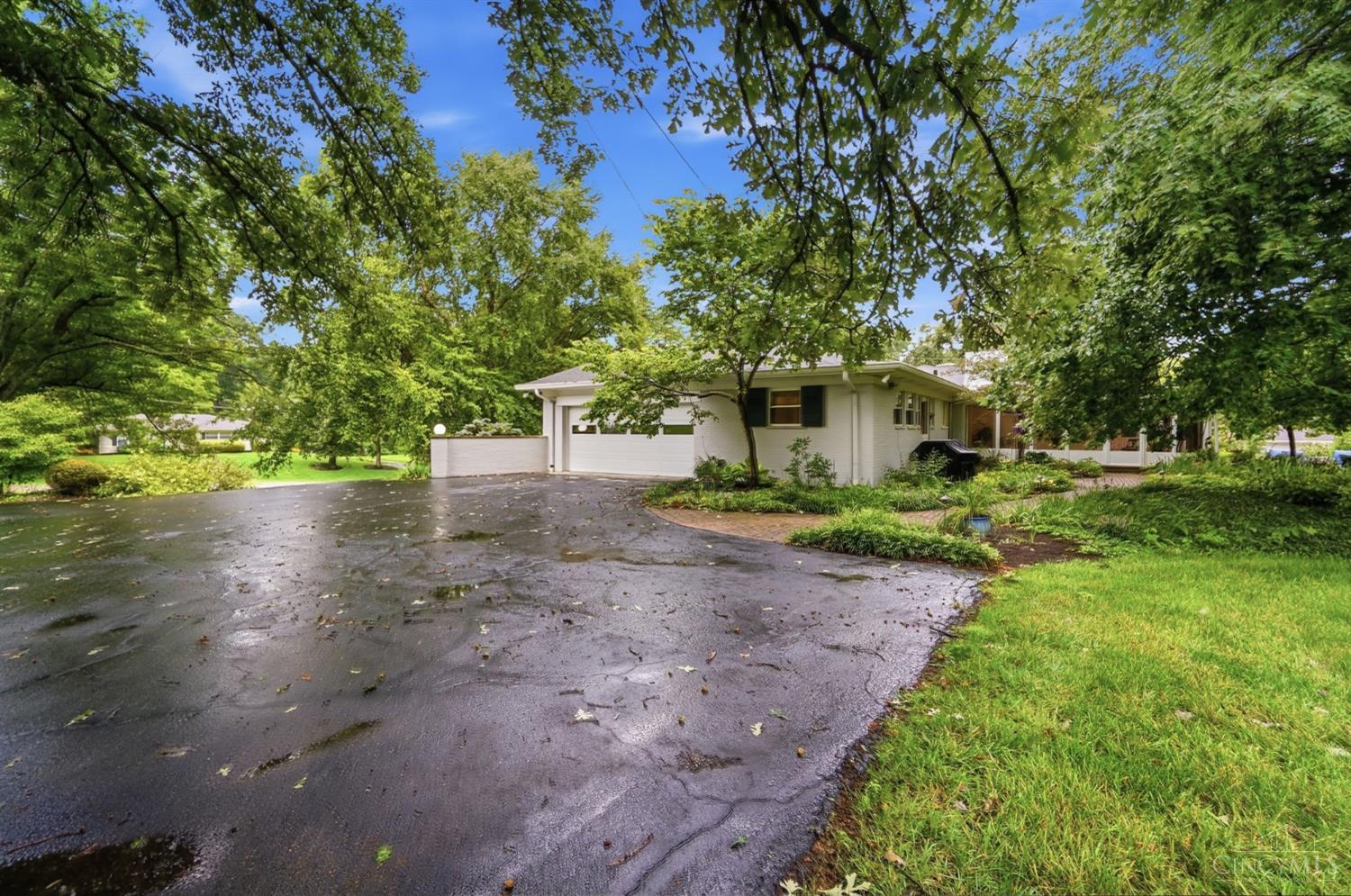 7375 Aracoma Forest Drive