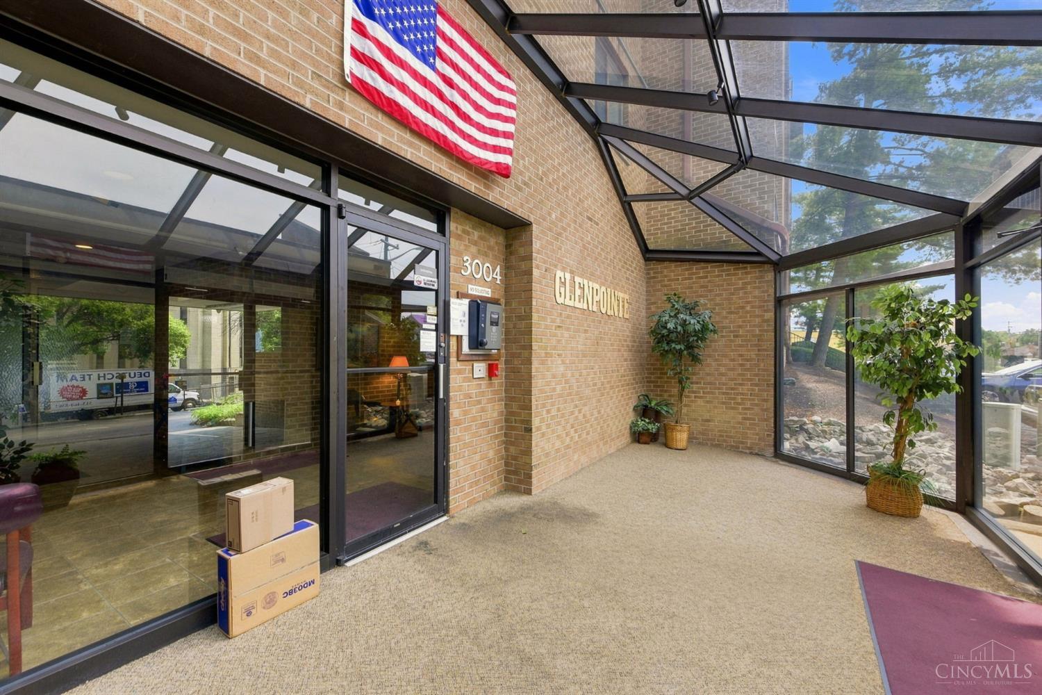 3004 Glenmore Avenue Unit: 311