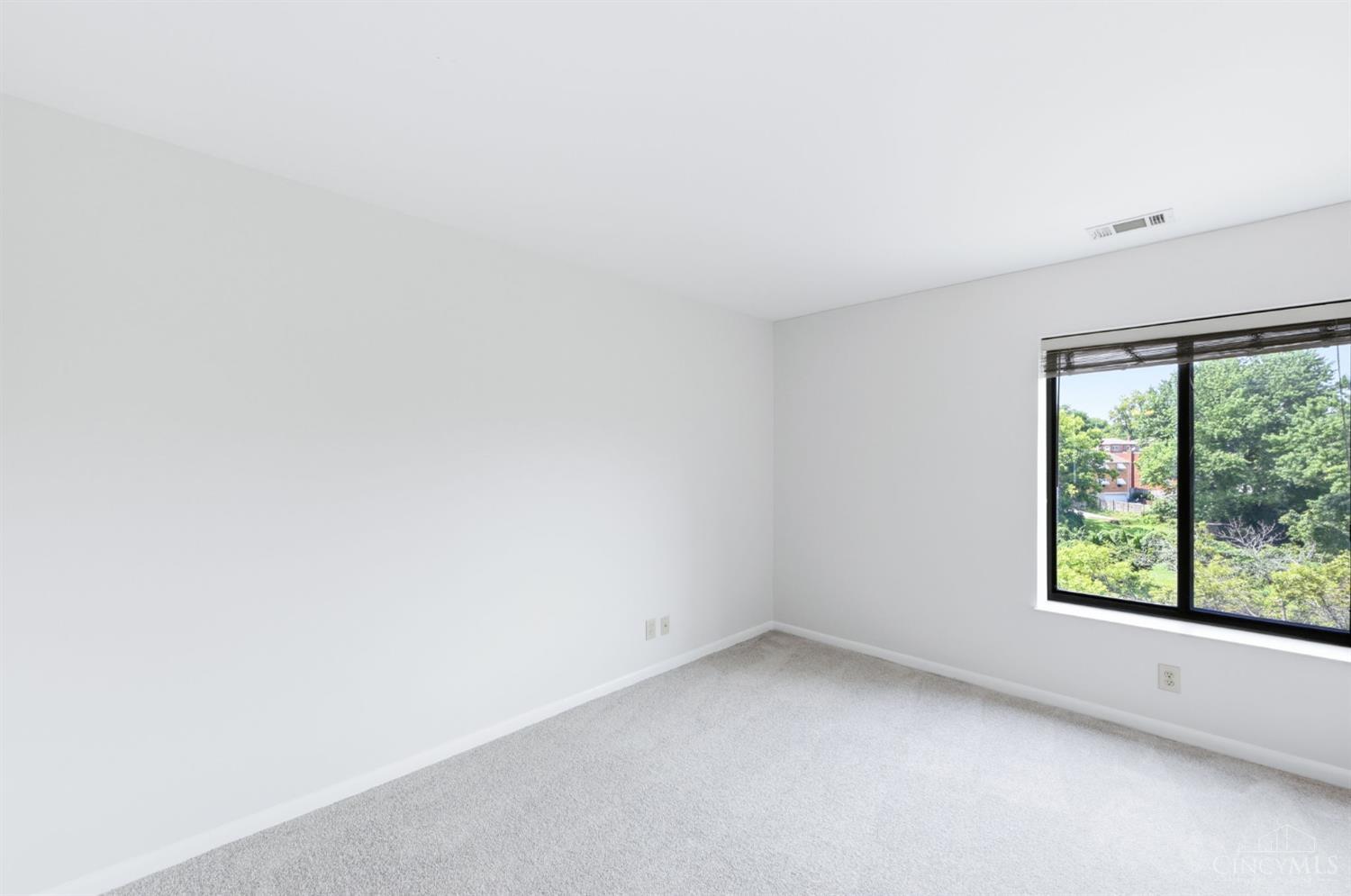 3004 Glenmore Avenue Unit: 311