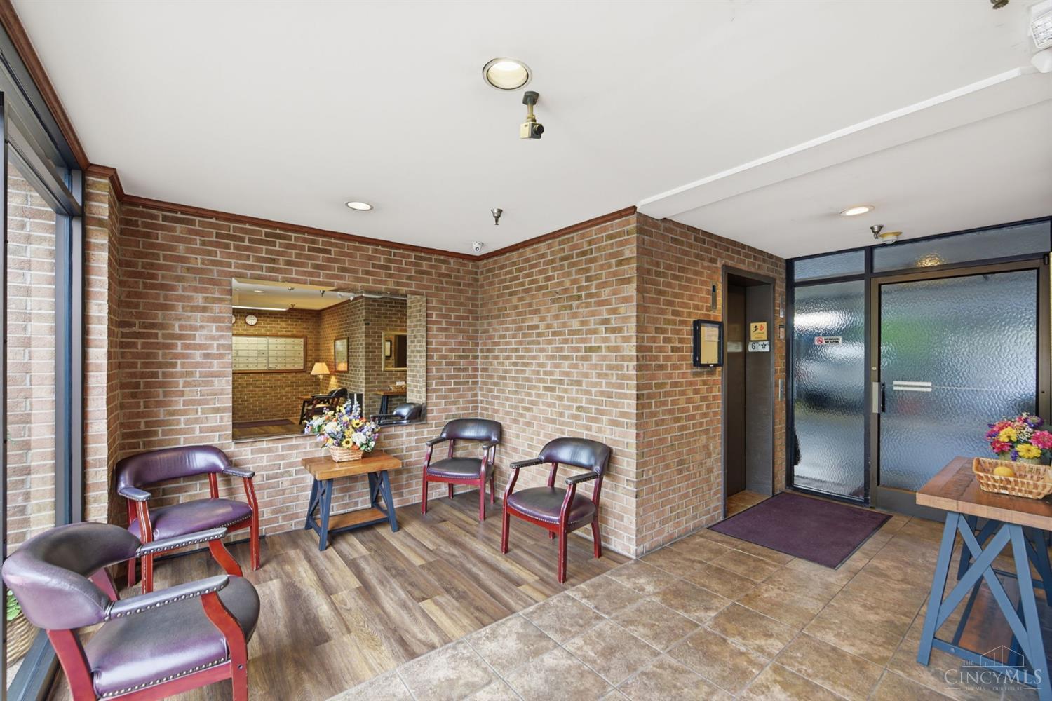 3004 Glenmore Avenue Unit: 311
