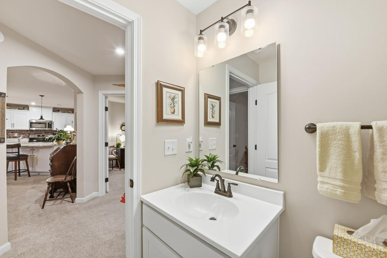 5870 Parkview Lane Unit: 201