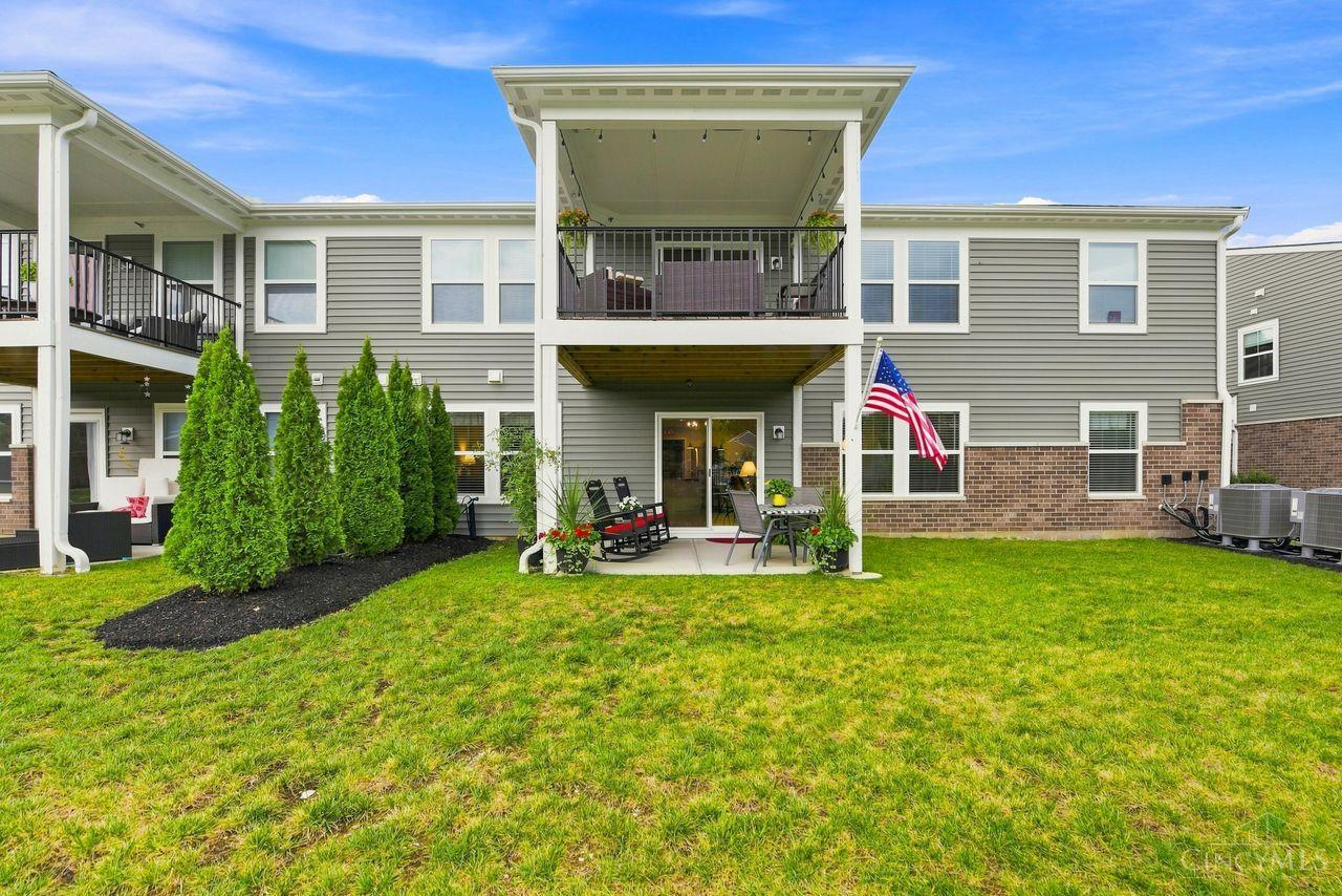 5870 Parkview Lane Unit: 201