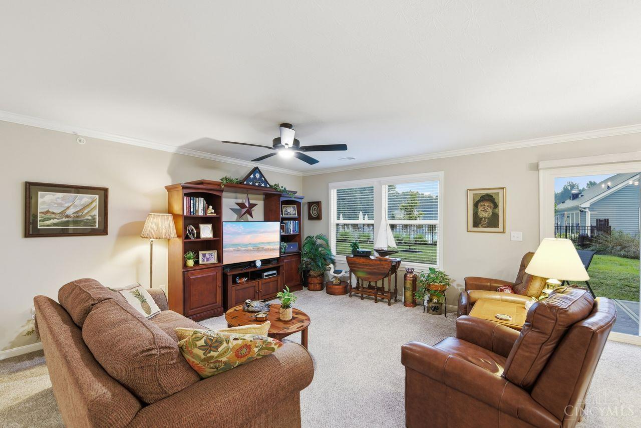 5870 Parkview Lane Unit: 201