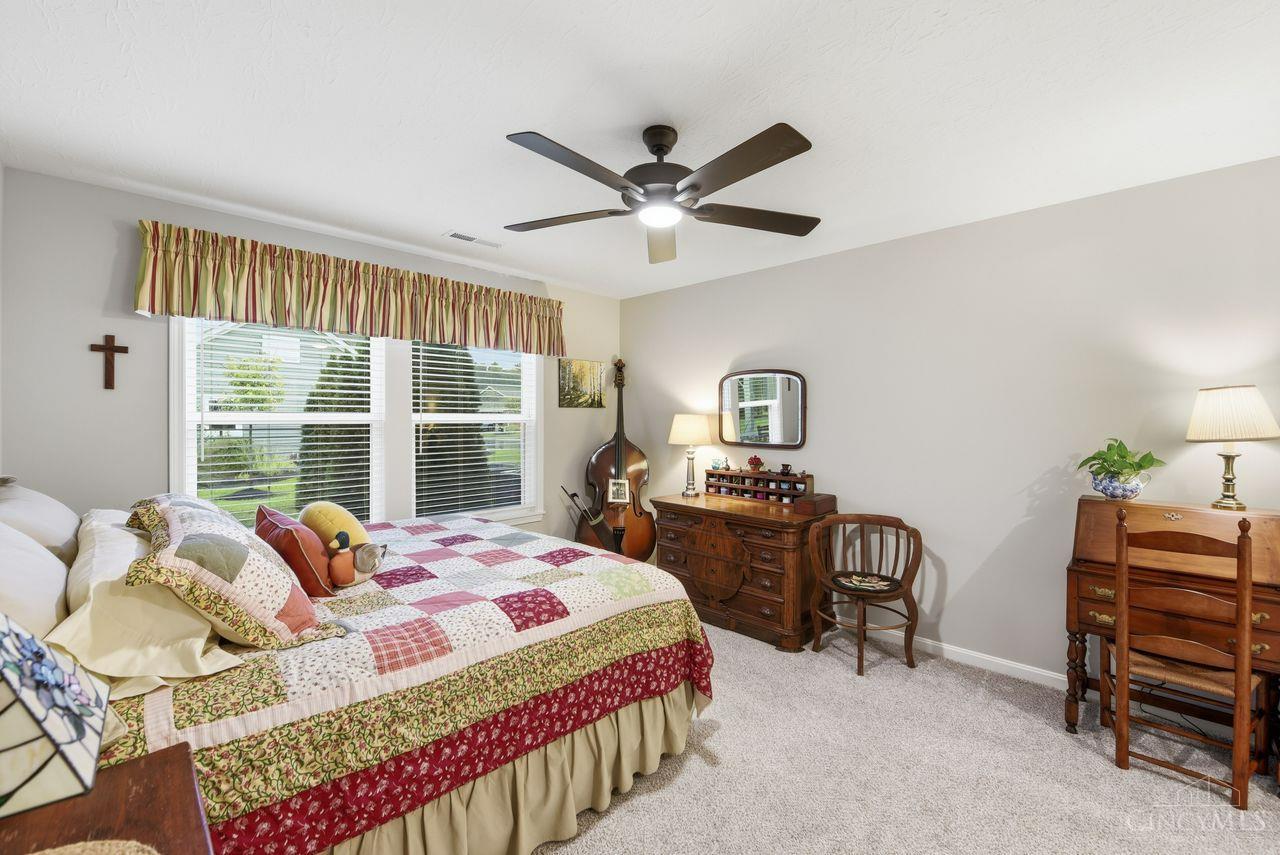 5870 Parkview Lane Unit: 201