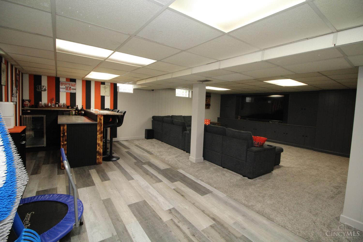 5475 Mississippi Drive