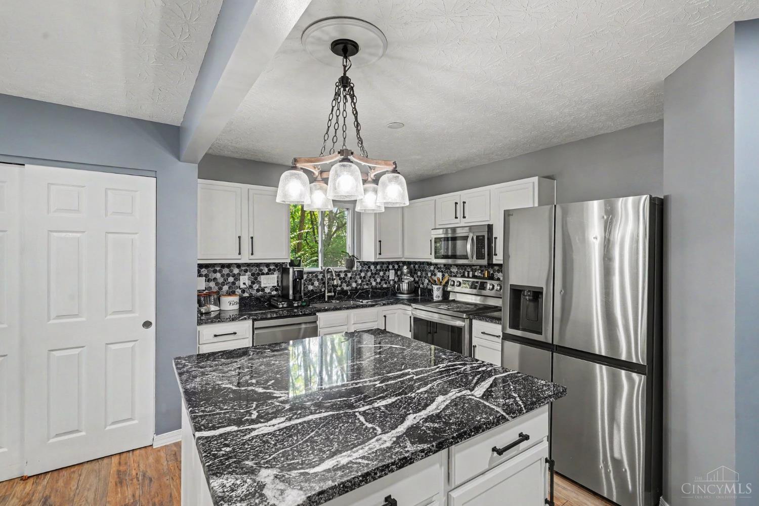 4 Shady Creek Lane