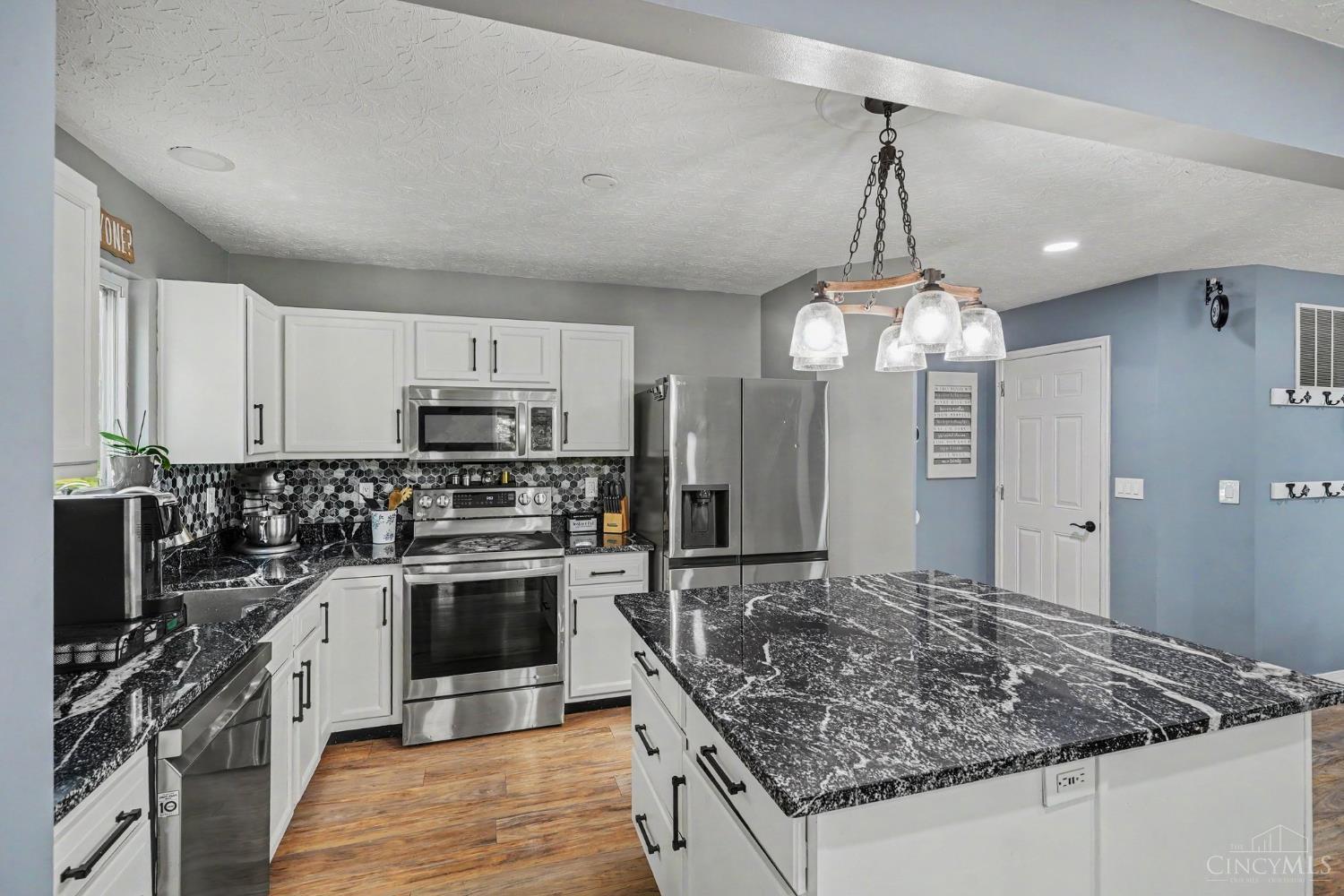 4 Shady Creek Lane