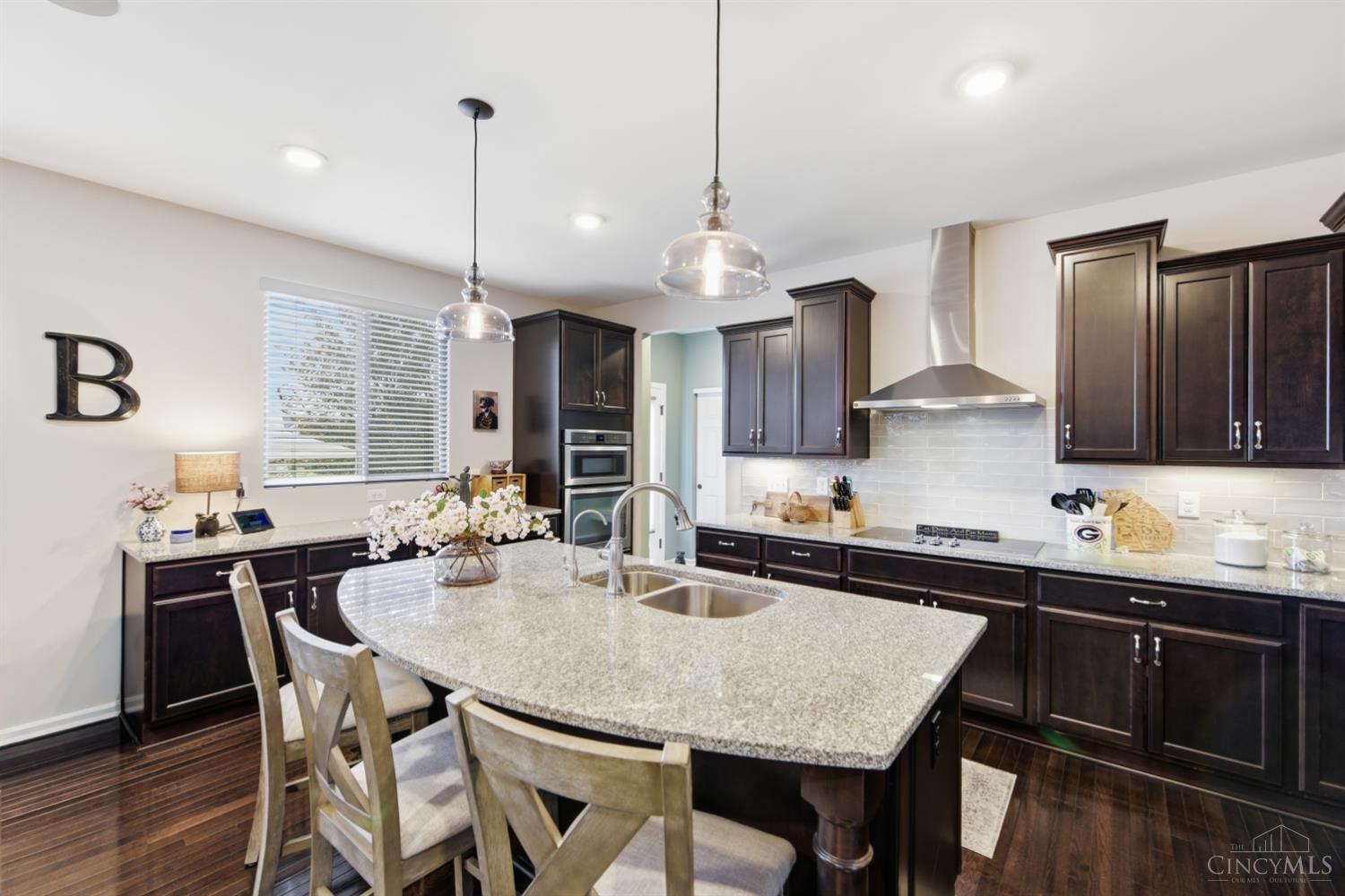 9328 Gardenside Lane