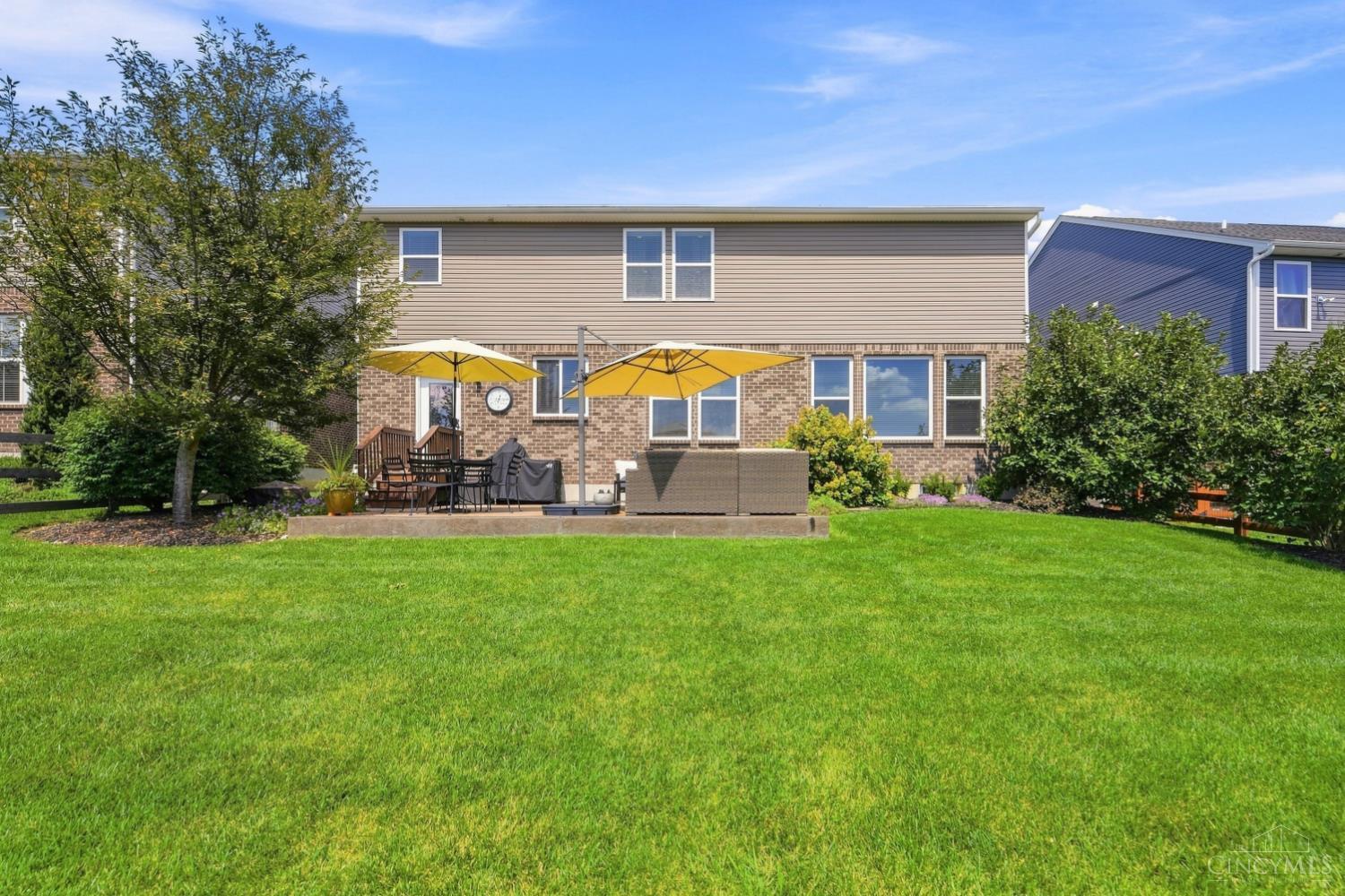 9328 Gardenside Lane