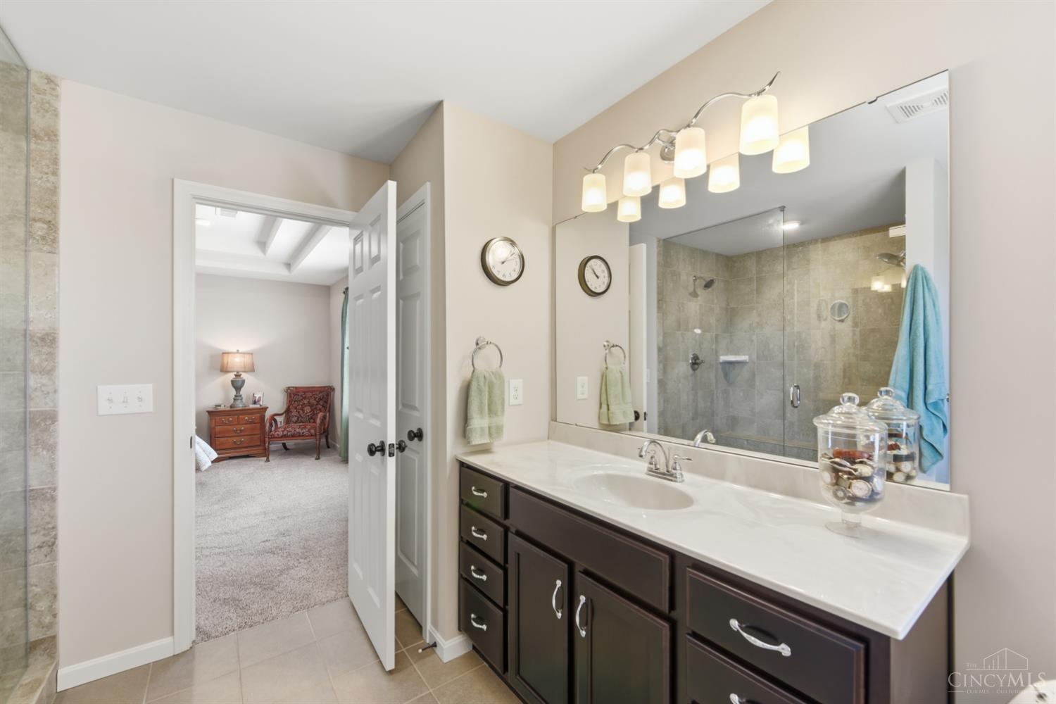 9328 Gardenside Lane
