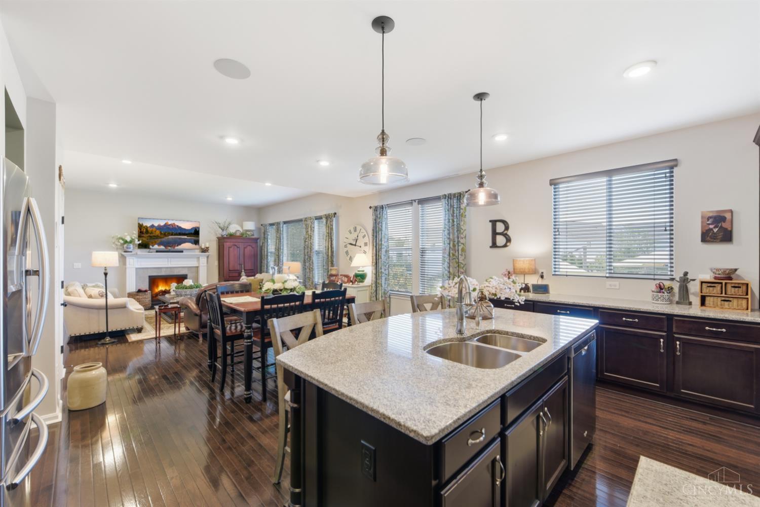 9328 Gardenside Lane