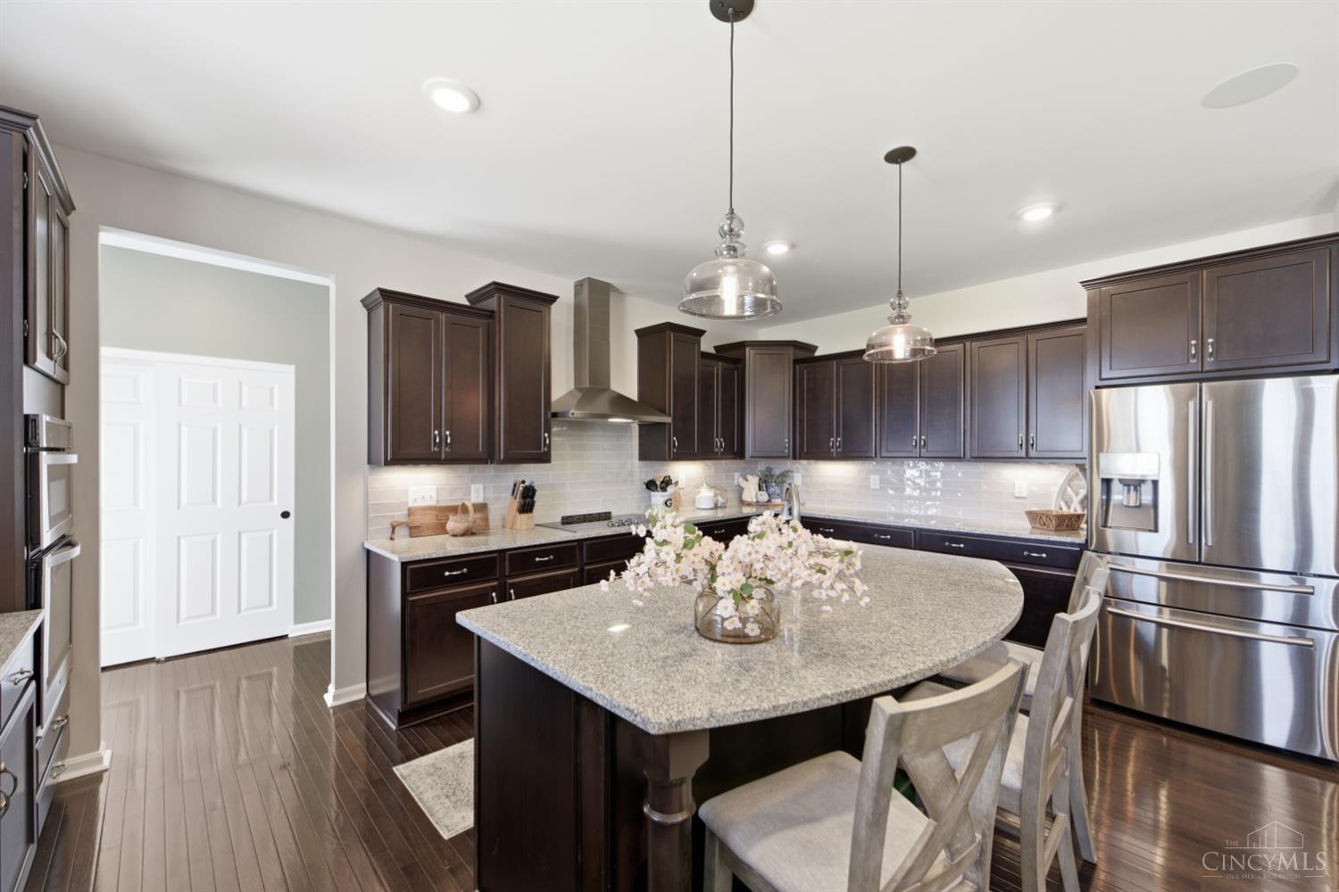 9328 Gardenside Lane