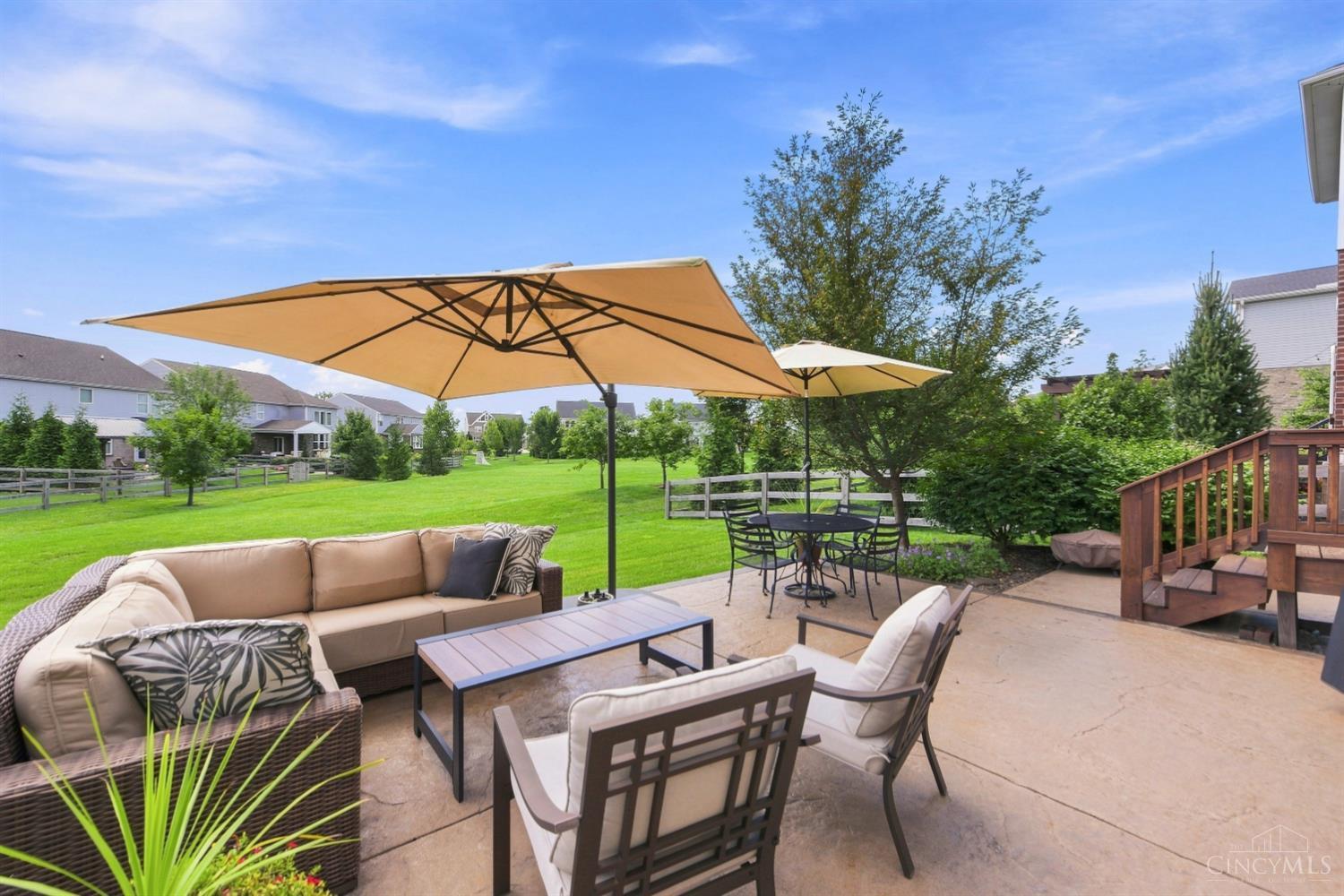 9328 Gardenside Lane