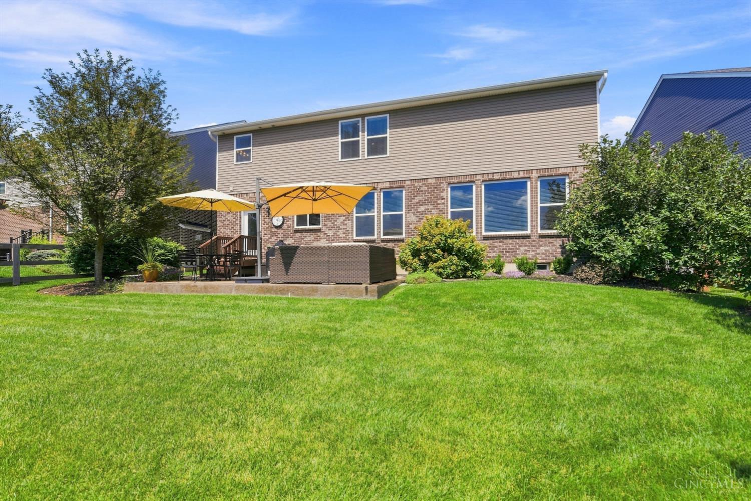 9328 Gardenside Lane
