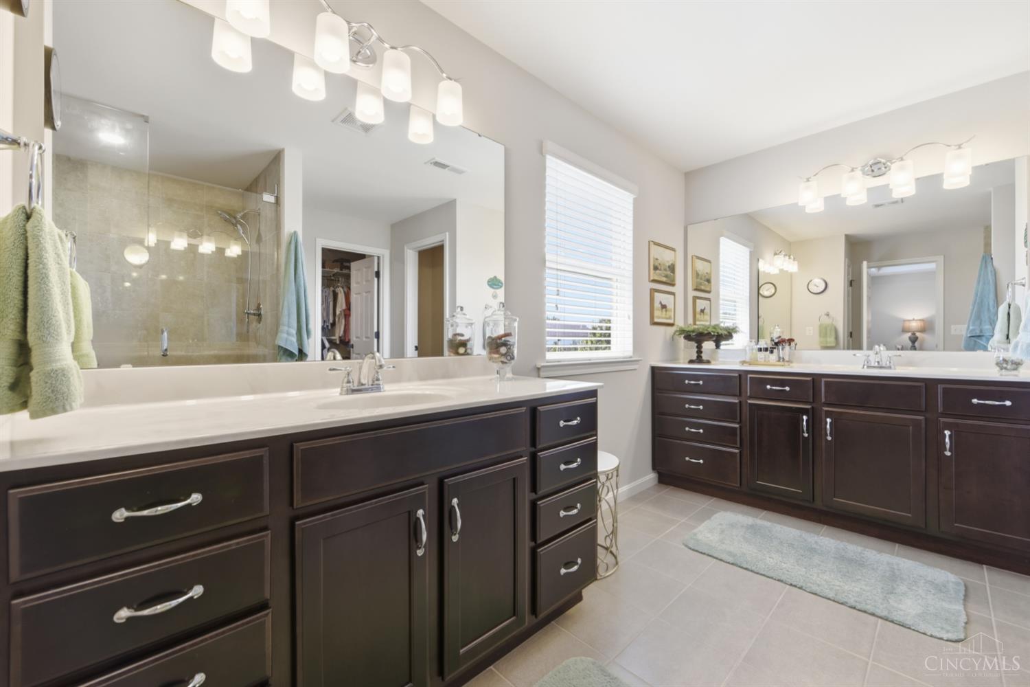 9328 Gardenside Lane