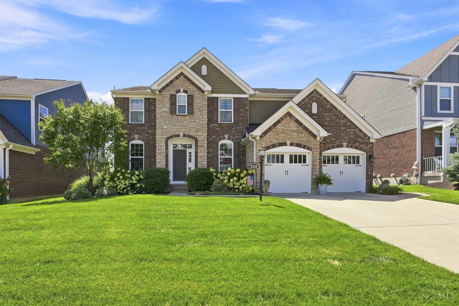 9328 Gardenside Lane