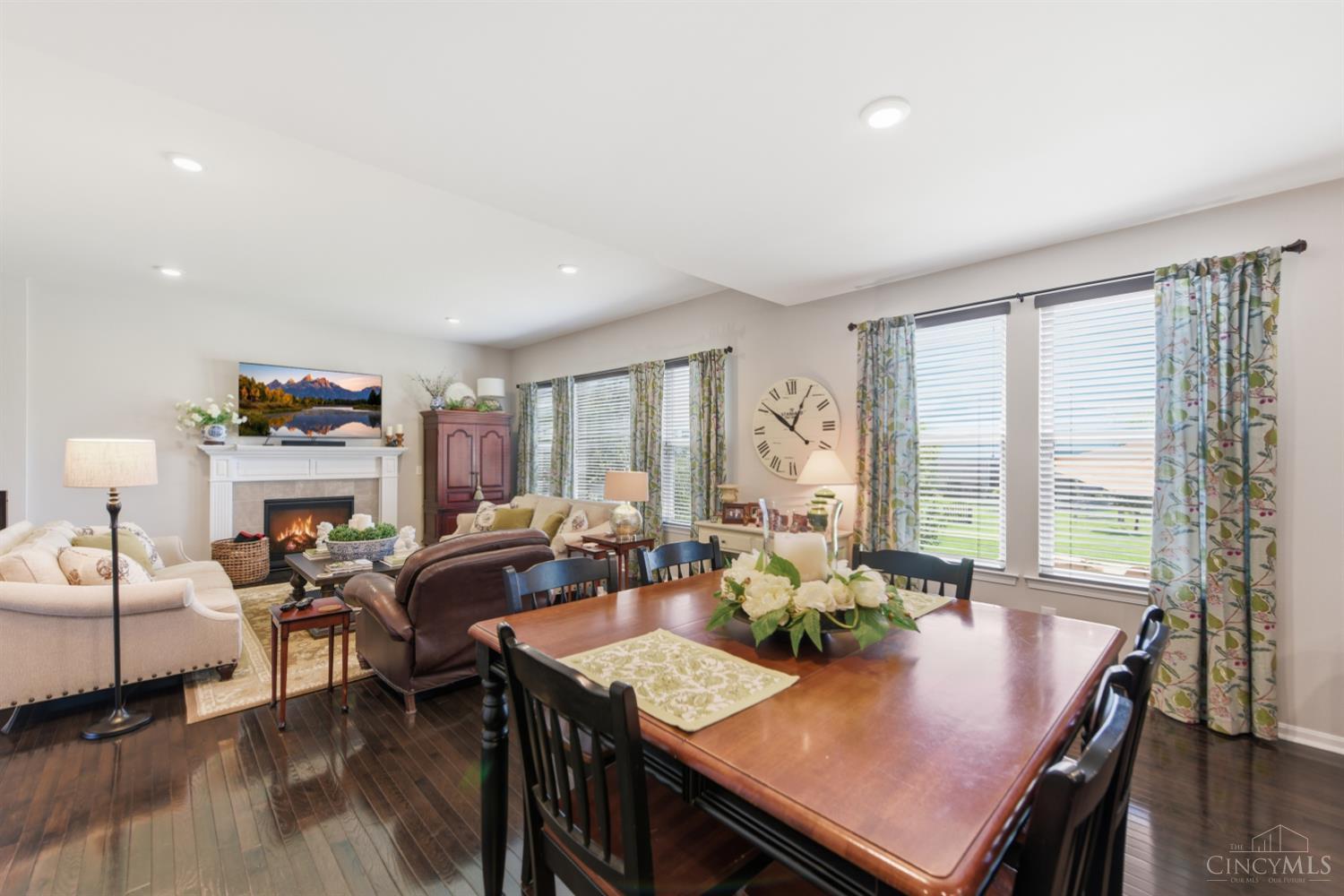 9328 Gardenside Lane