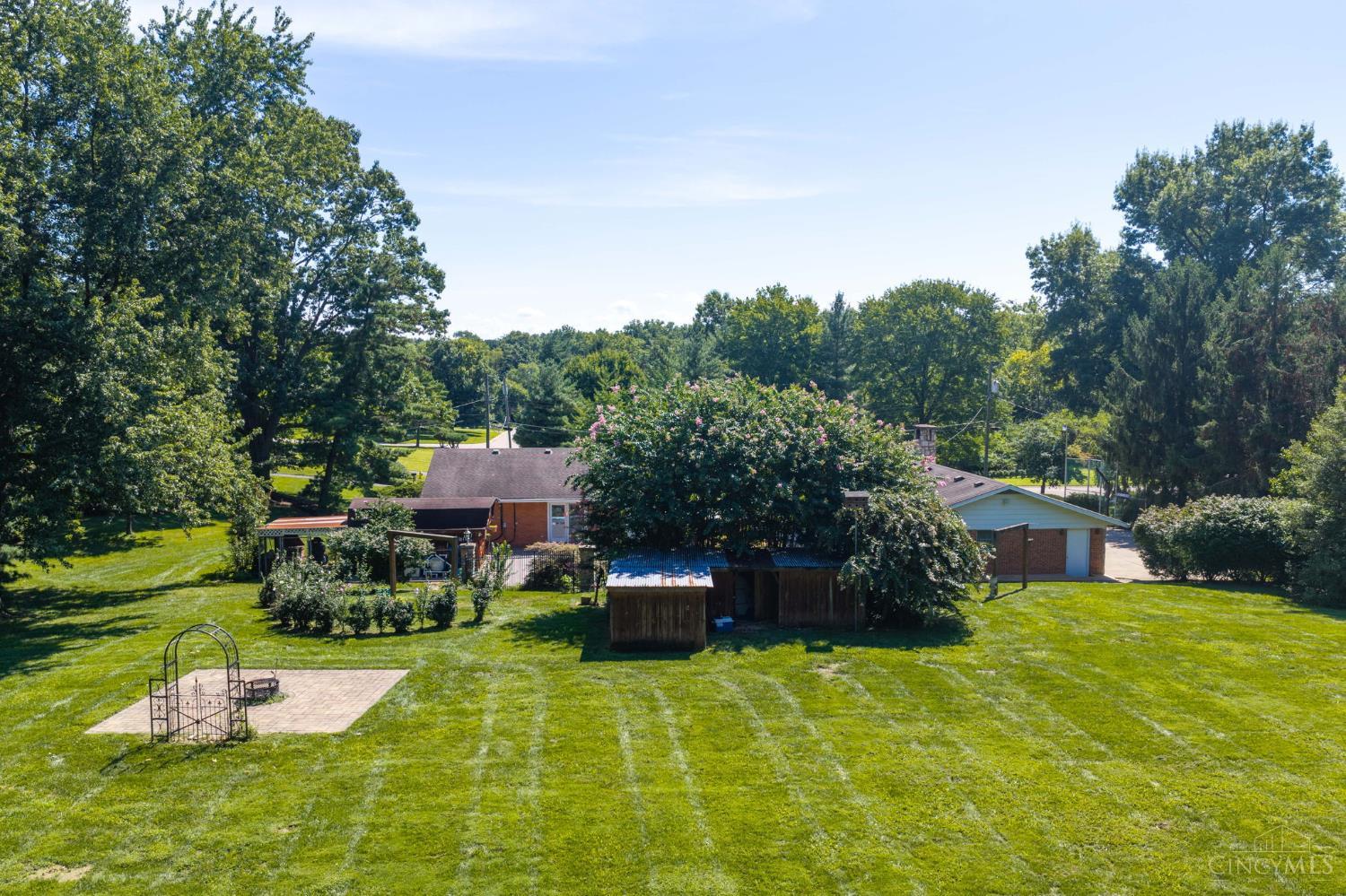 3105 N Whitetree Circle