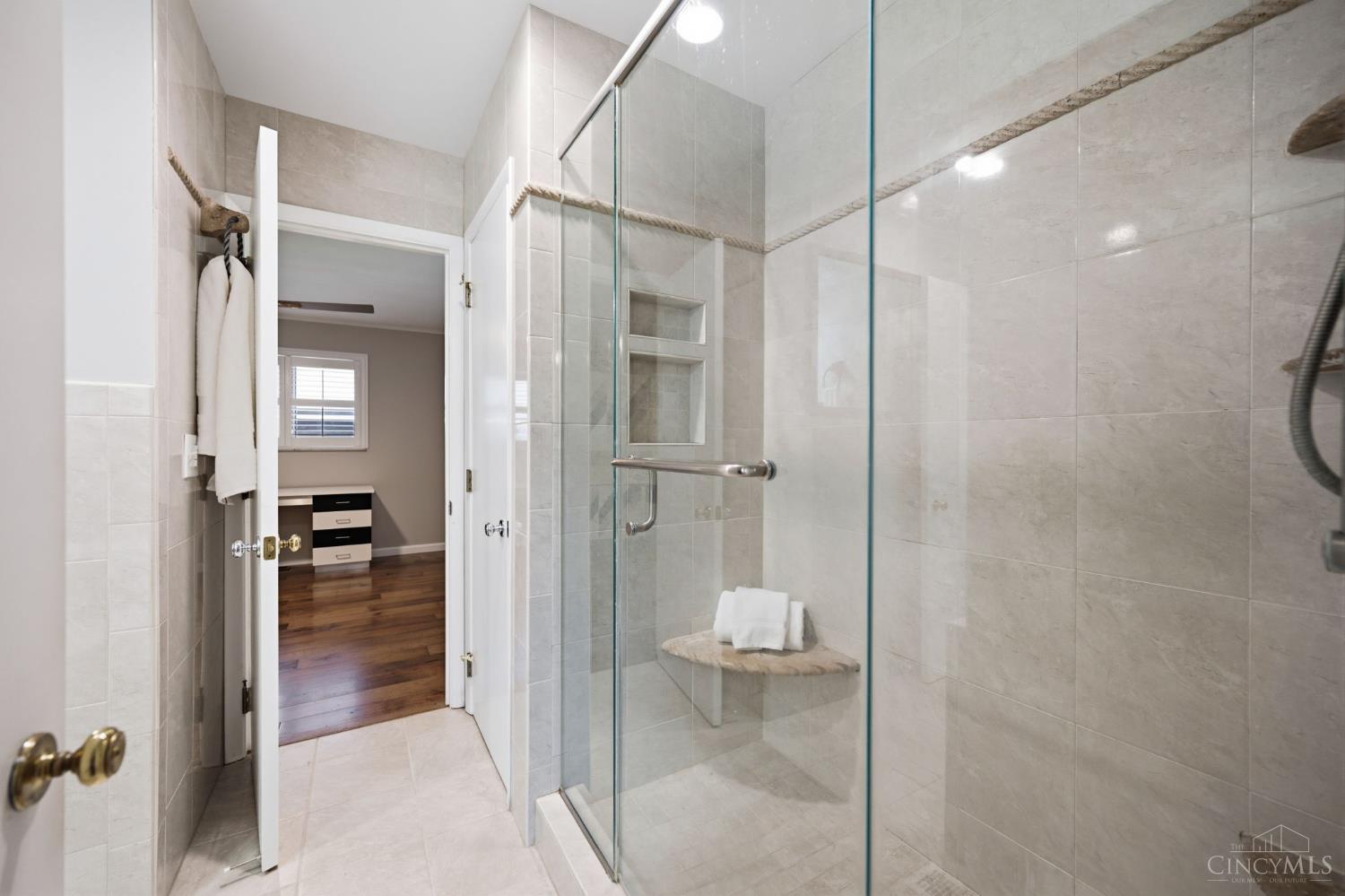 3105 N Whitetree Circle