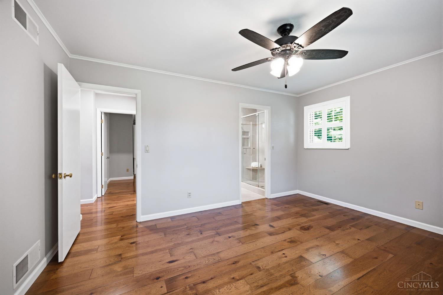 3105 N Whitetree Circle