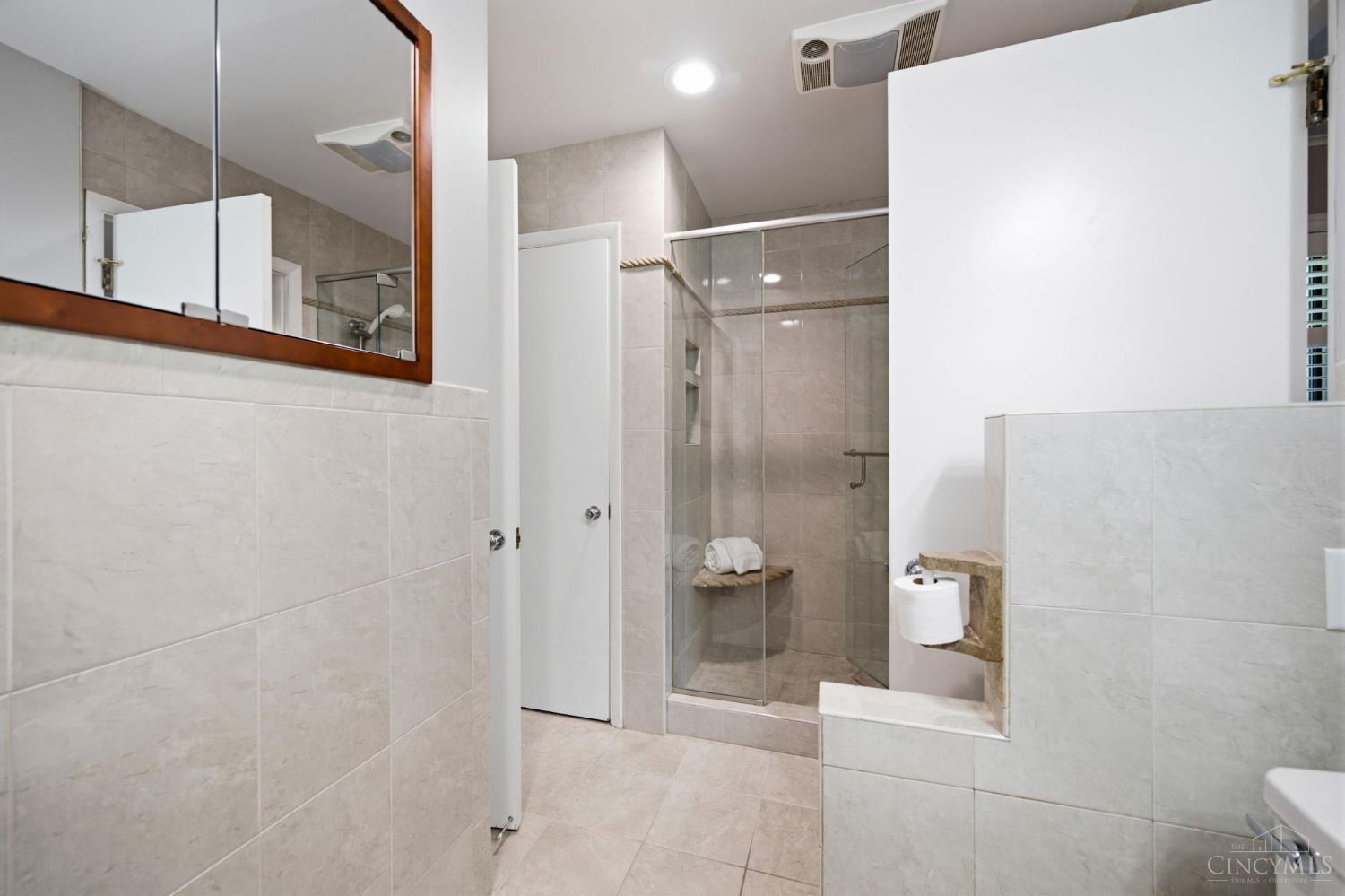 3105 N Whitetree Circle