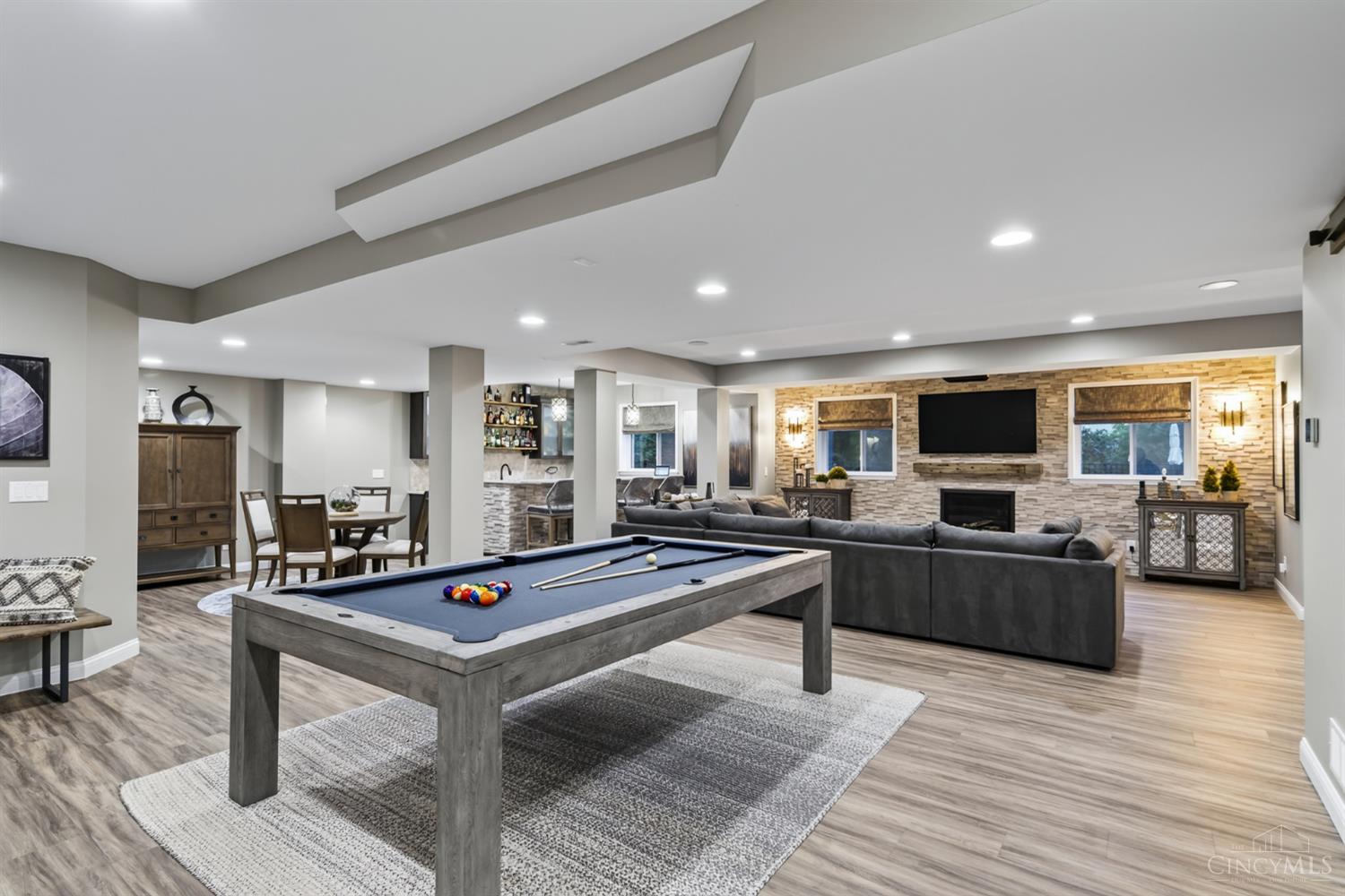 6845 Roberts Park Drive