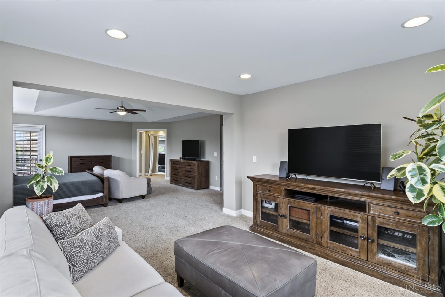 6845 Roberts Park Drive