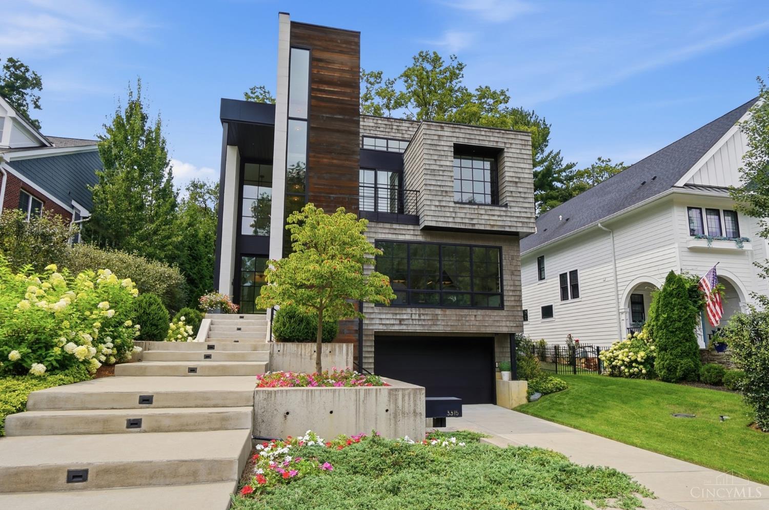3315 Menlo Avenue