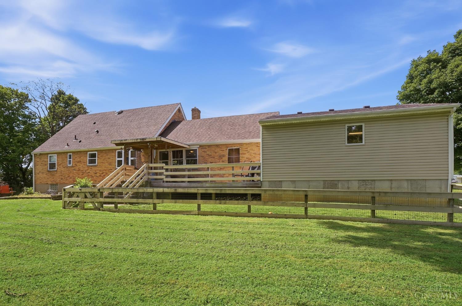 5585 Springdale Road