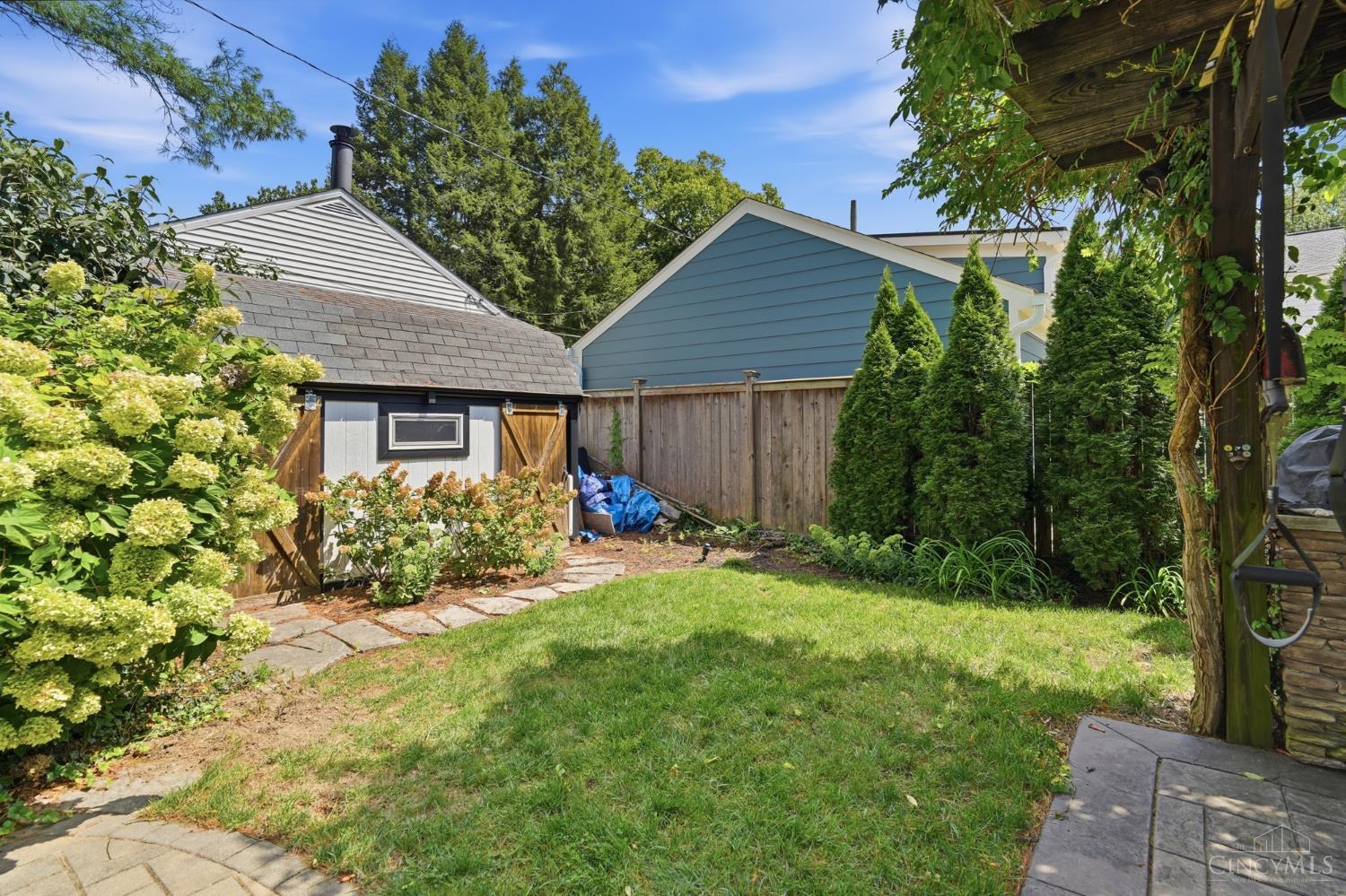 7050 Mt Vernon Avenue