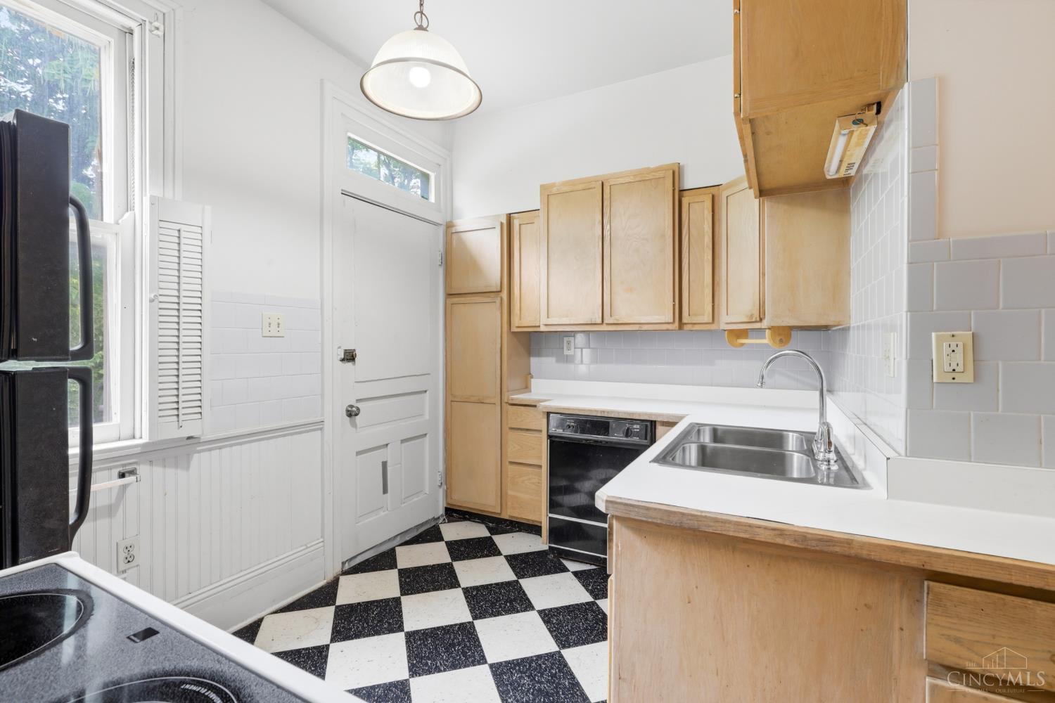 5109 Montgomery Road