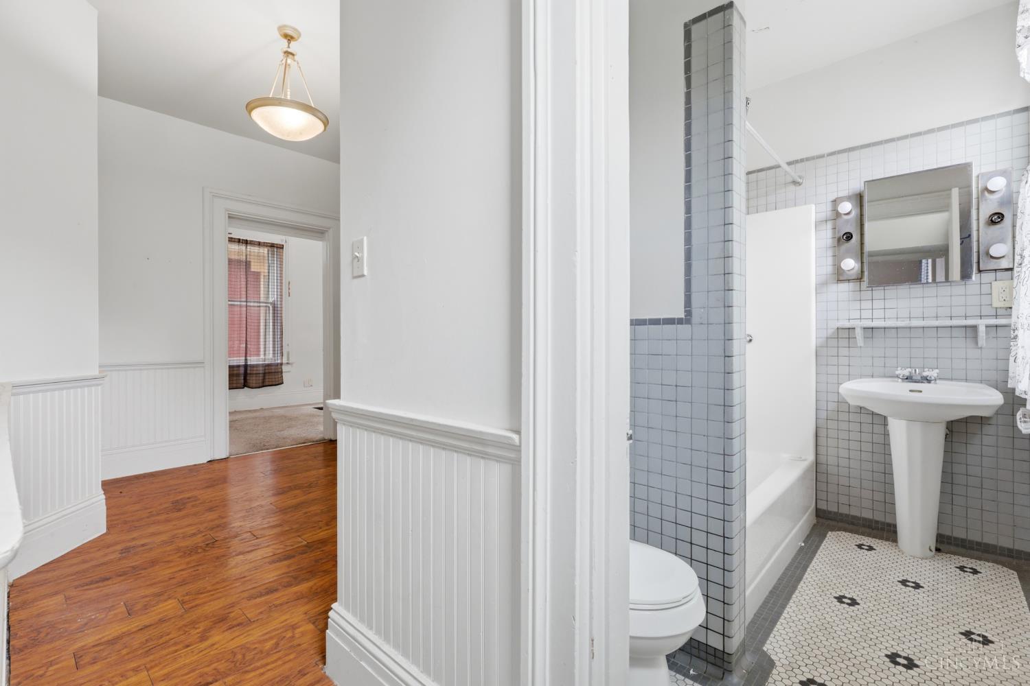 5109 Montgomery Road