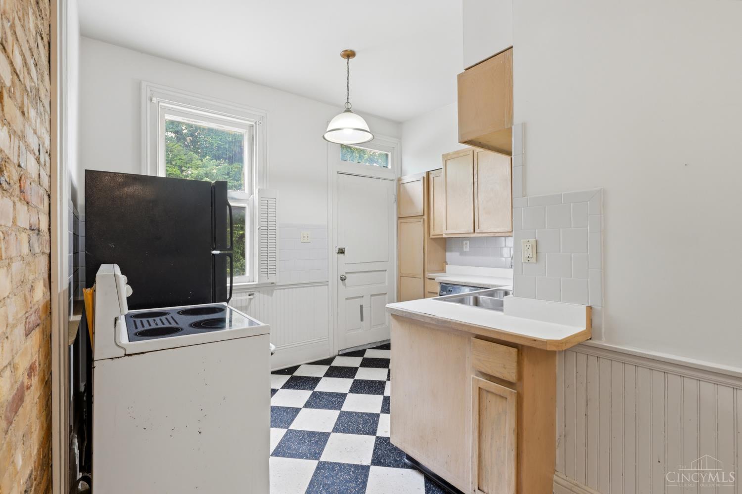 5109 Montgomery Road